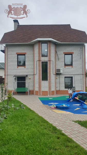 Колотый кирпич